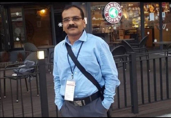 इसे एक बंदे ने मनुवादियों की नक्श पकड़ ली।
फुल सपोर्ट IAS संतोष वर्मा जी को 🔥🔥🔥