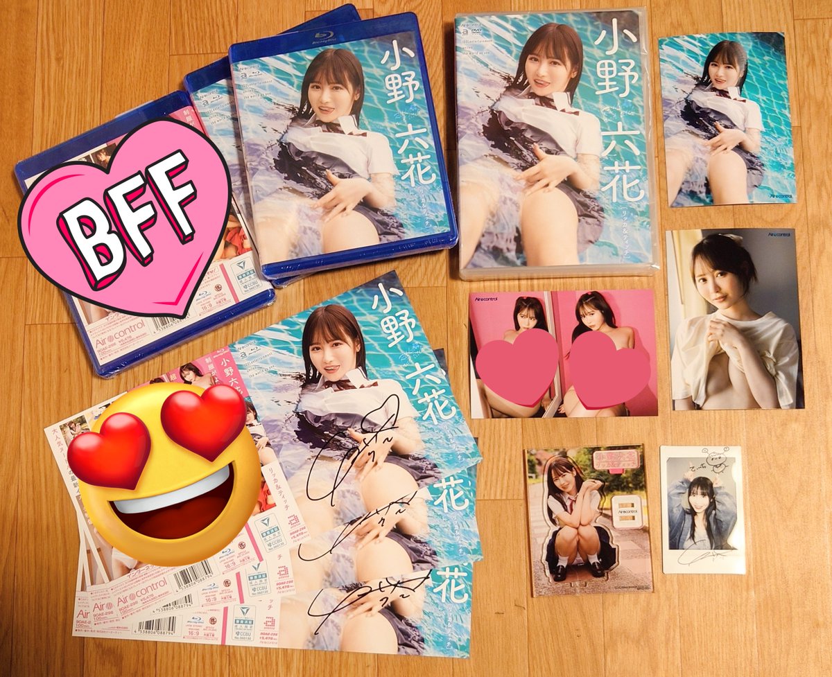 nishiyanphoto's tweet photo. りっかたんイメビオンラインイベント
Blu-ray3枚+アクスタ+サインジャケ+チェキが届きました~( *´꒳`*)🤍❄🤍
DVD写真付も購入して4枚💿💿💿💿笑
イベントで生まれた謎キャラ「てぃっち」が描いてあるチェキは多分激レア当たりアイテムw
#小野六花 #AirControl @onorikka @Air_control @FANZA_mono https://t.co/hlRfkFaCEl