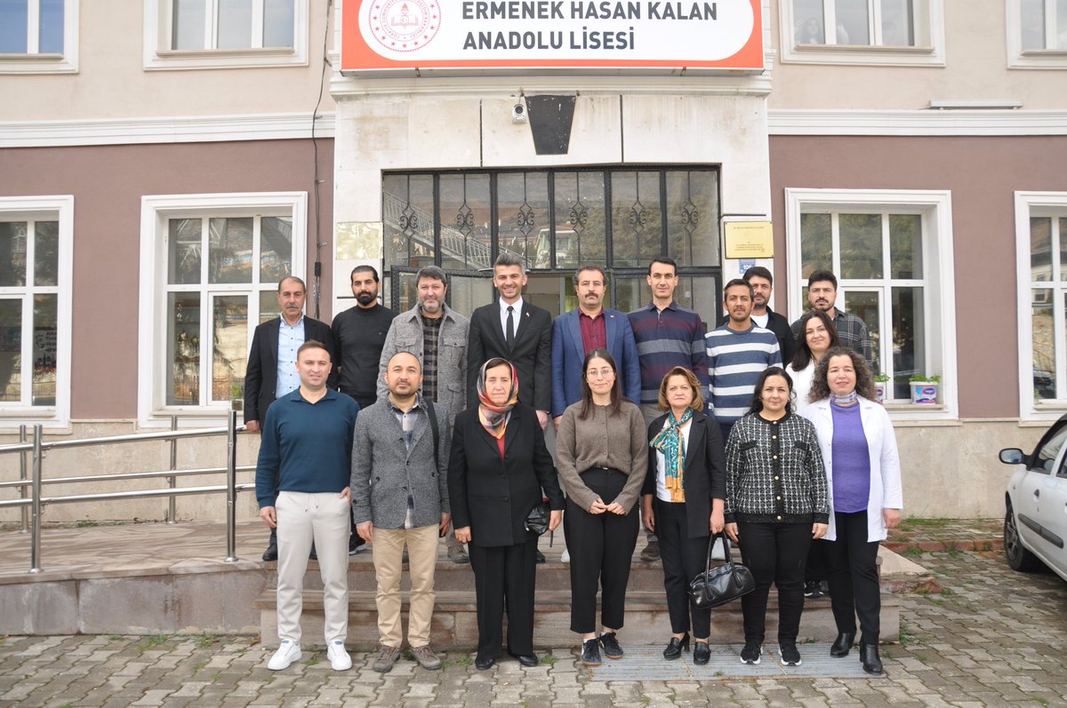 Belediye Başkanımız Mustafa Bozcu, 24 Kasım Öğretmenler Günü kapsamında iki gün boyunca okullarımızı ziyaret ederek öğretmenlerimizin gününü kutladı ve hediyelerini takdim etti.
Tüm öğretmenlerimizin Öğretmenler Günü’nü kutluyoruz.