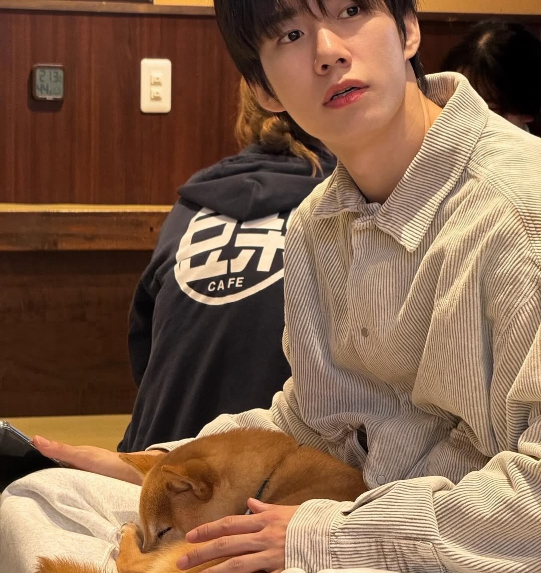 얼굴합 작살난다
갑자기 행복해짐