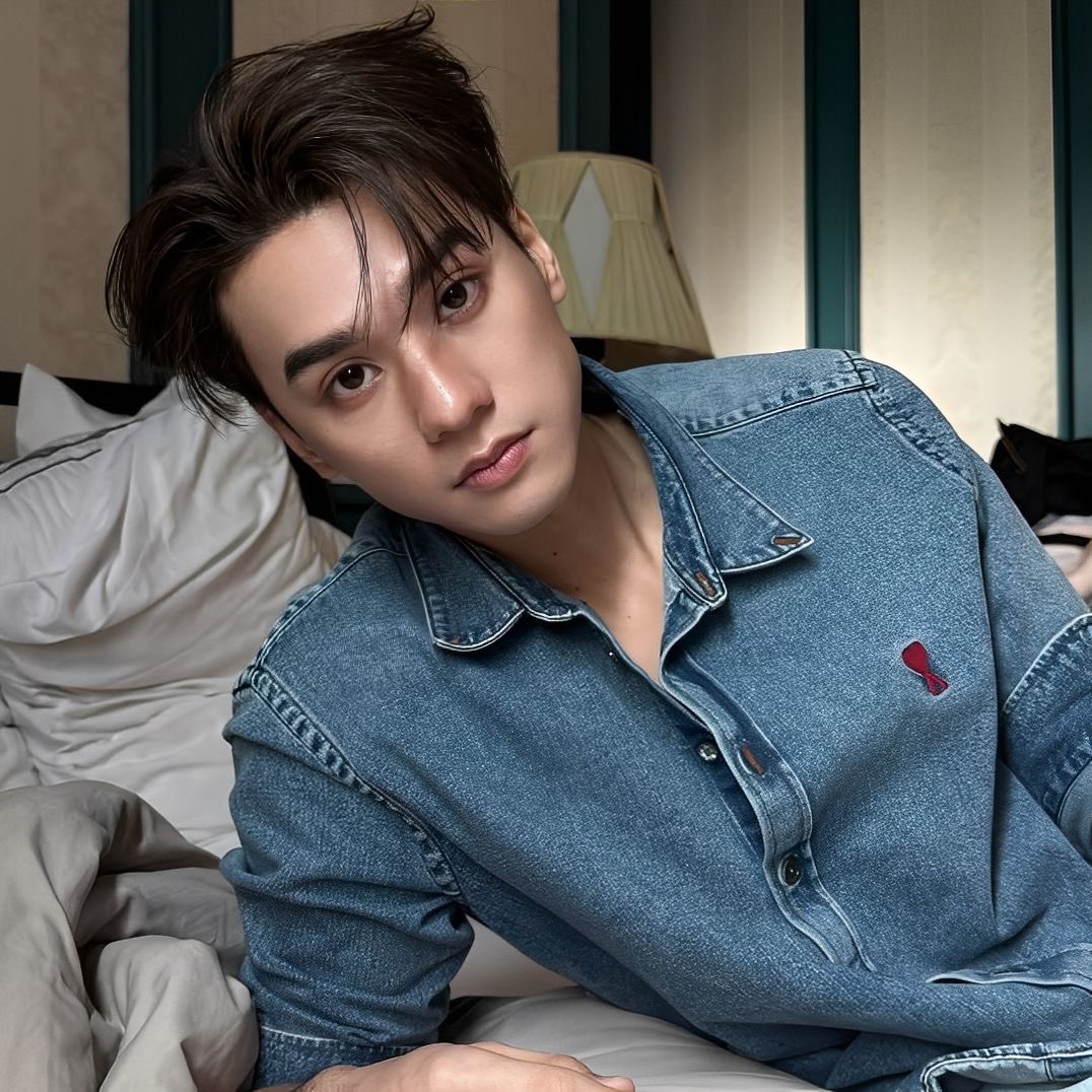 aiiterror's tweet image. “ เค้างอน ”                                  ” พี่เพิ่งง้อไปนะ “