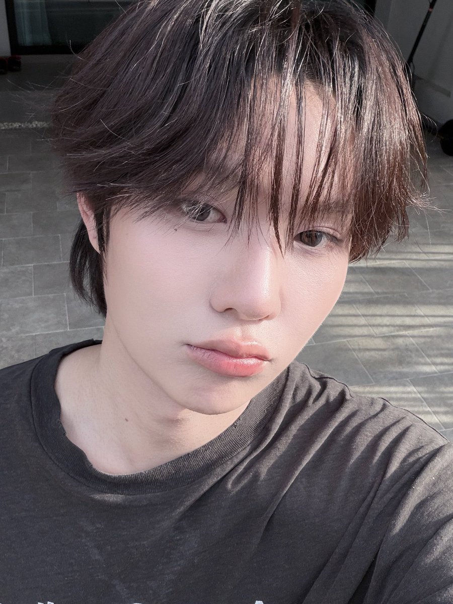 aiiterror's tweet image. “ เค้างอน ”                                  ” พี่เพิ่งง้อไปนะ “