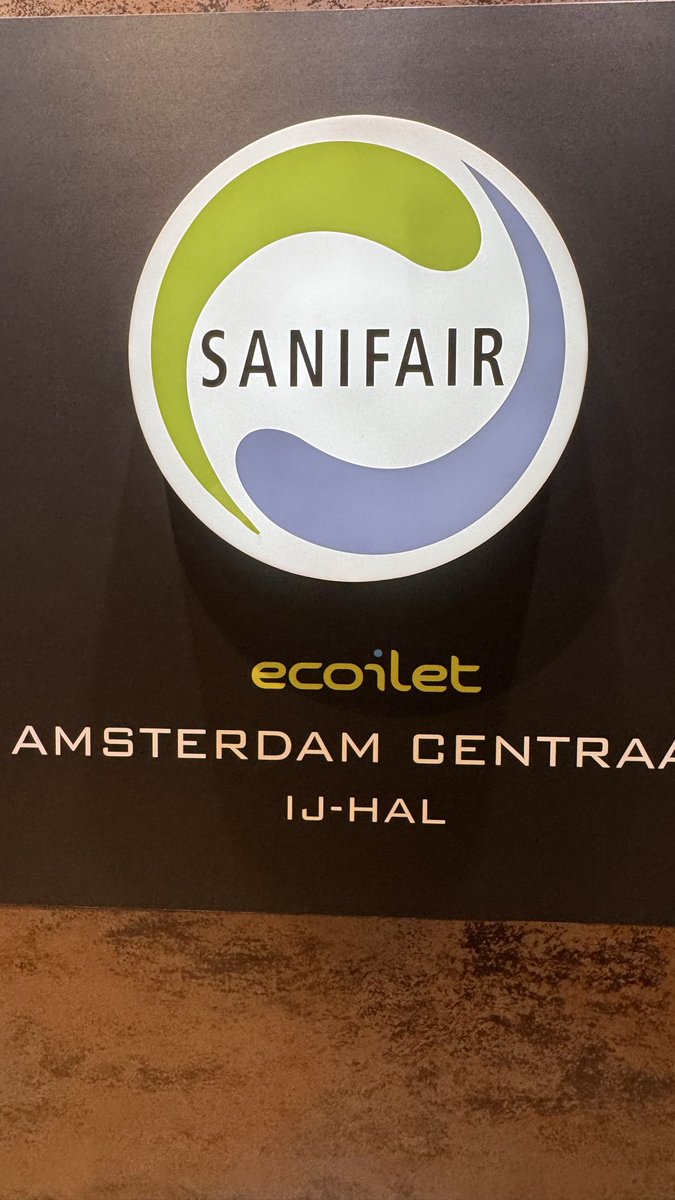 Het <a href="/SanifairDE/">SANIFAIR Official</a> toilet op <a href="/NS_online/">NS online</a> station <a href="/AmsterdamNL/">Gemeente Amsterdam</a> mag wel een opknapbeurt gebruiken. Om onze reizigers en toeristen zo te ontvangen, is eigenlijk beschamend. <a href="/ProRail/">ProRail</a> wanneer wordt hier iets aan gedaan?