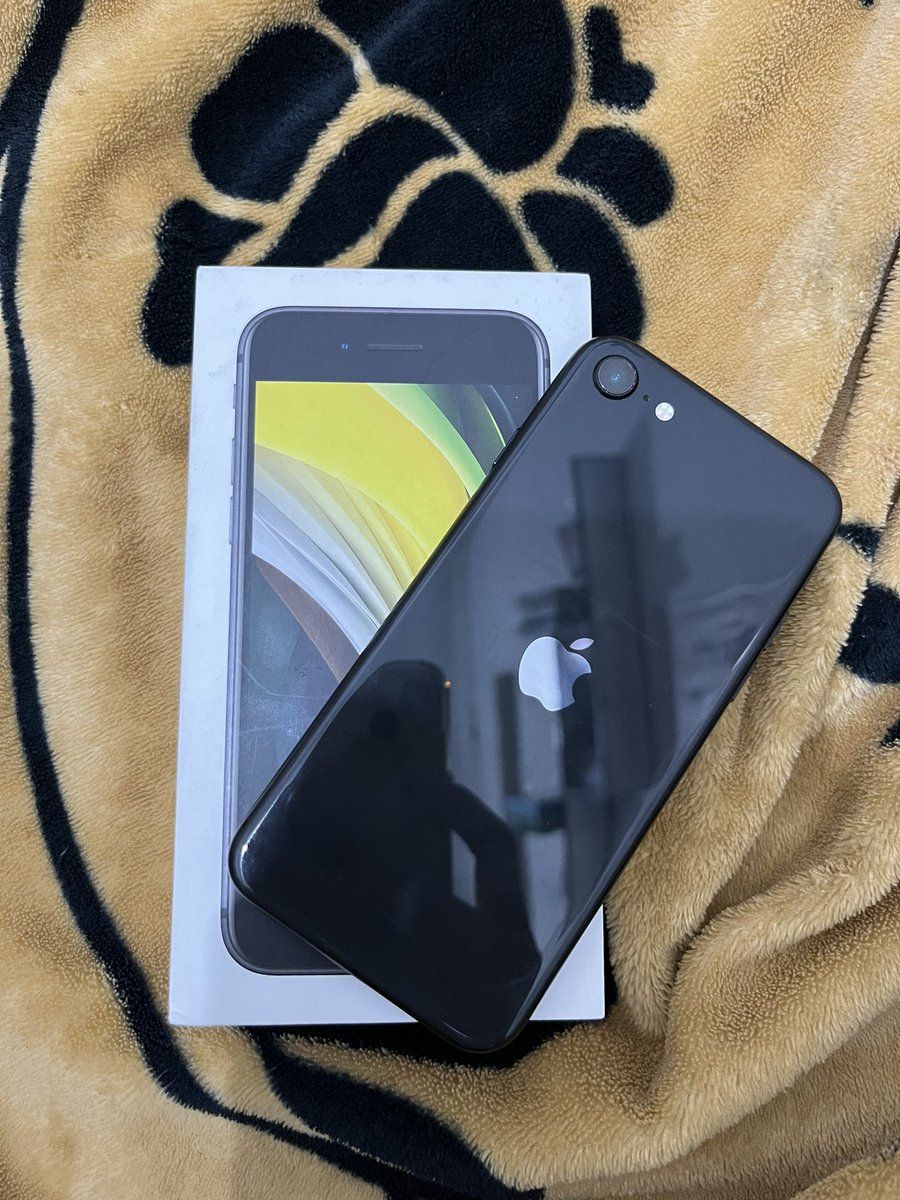 mjdy97_'s tweet photo. WTS IPHONE SE 2020 ex ibox
- 64gb
- bh 71% orian
- box + kabel
- fingerprint on, trutone on, silent on
- kamera d/b jernih
- free case
2,8 nego
📍bekasi https://t.co/ns3uYJw0TD