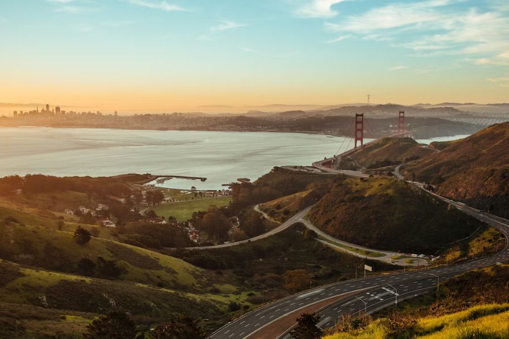 ArcosStorage's tweet image. Life in the Bay Area moves fast—traffic, school runs, work, errands, repeat. When your home starts feeling as crowded as your schedule, smart storage can help bring back calm and order.

Find out how a little extra space can make a big difference: buff.ly/EMEHORk