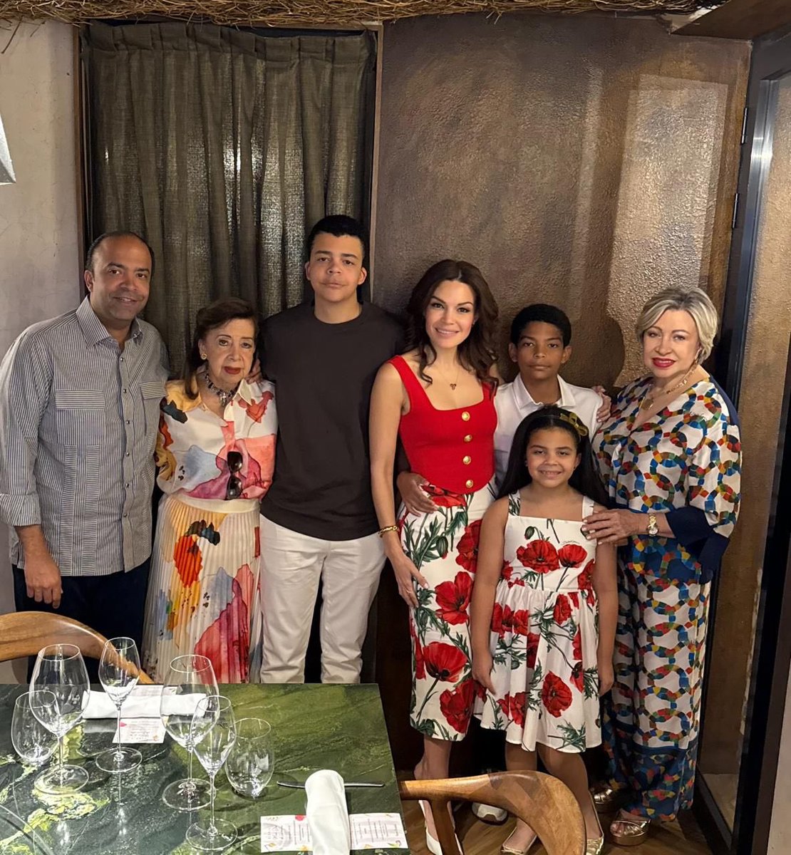 Ser papá de una niña me recuerda todos los días que mis hijos aprenden no solo de lo que les digo, sino de lo que ven, y que desde el ejemplo se van formando sus ideas sobre el respeto, el cariño y los límites.

En este Día Internacional para la Eliminación de la Violencia contra