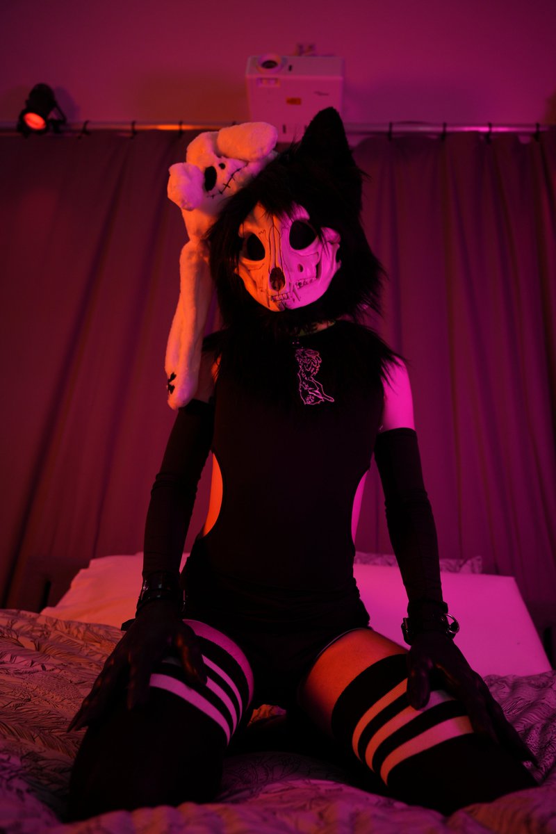 I think i look scary with that hat~

Photo by <a href="/RikouPitou/">Rikou Pitou NSFW</a>