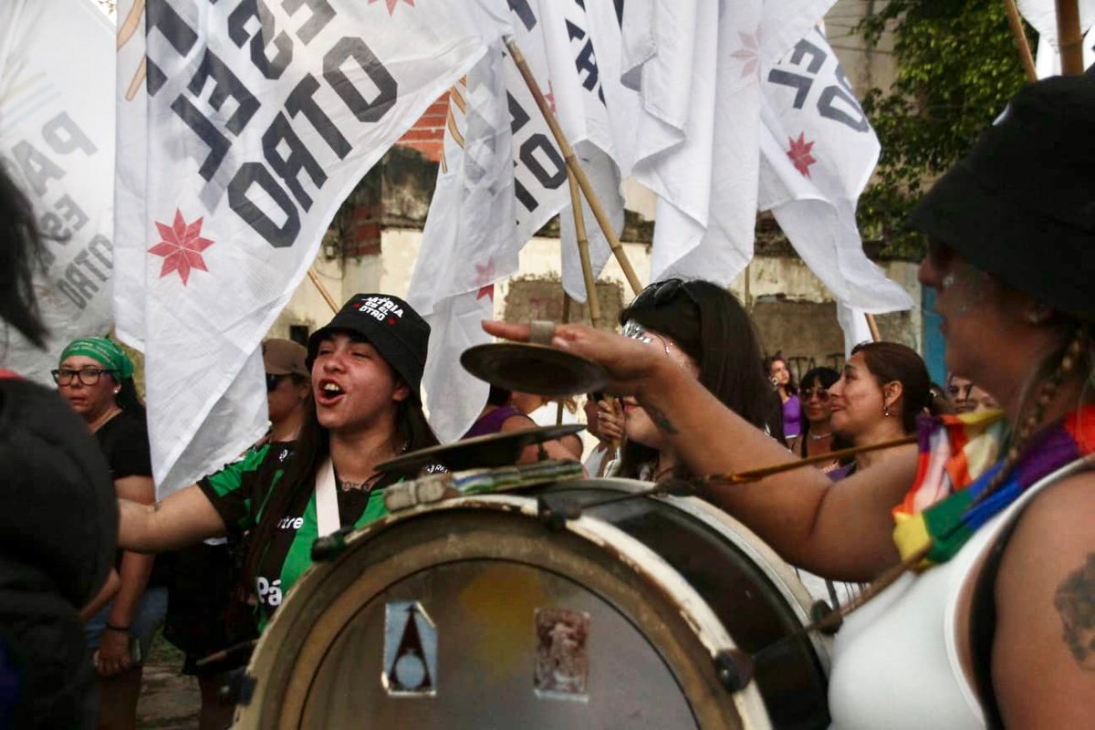 patriaeselotrok's tweet photo. 🔆🇦🇷 En la provincia de Corrientes participamos del 38° Encuentro Plurinacional de Mujeres: los feminismos construyen la esperanza ✌️ https://t.co/FlrClWYLdV