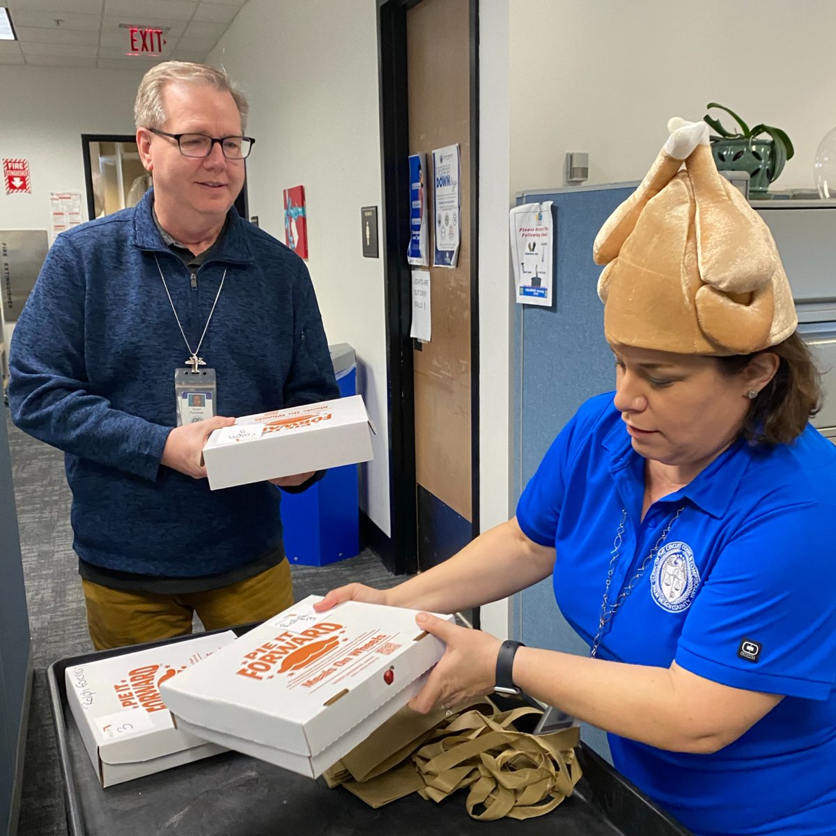 ClerkPBC's tweet image. Clerk Mike Caruso (@RepMikeCaruso) and Chief Communications Officer Kathy Burstein handed out pies today to employees for Pie It Forward. 

This event by Meals on Wheels of the Palm Beaches, provides a week of meals for a local, homebound senior for each pie sold. #HereToHelp