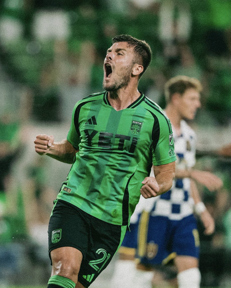 AustinFC's tweet image. A spark on the pitch and in the Austin community. ⚡️  

Thank you, @DiegoRubio_, for helping Grow the Legend.