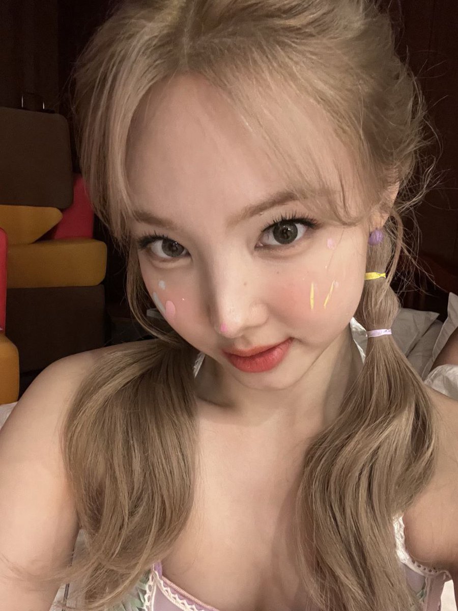 𝐂ān𝕕yfl𝕠ss ୨୧ 𝐌i𝕨a! tweet media
