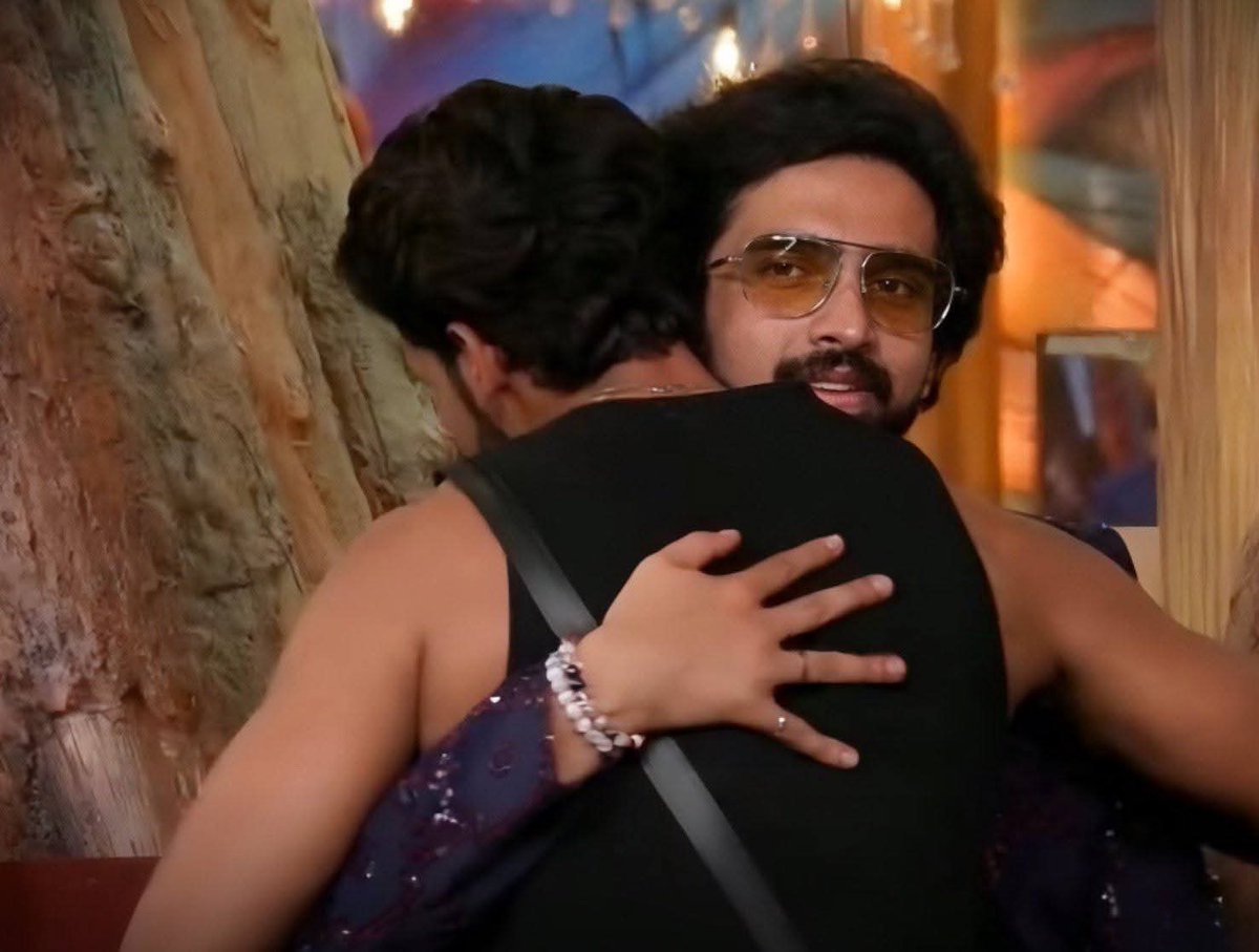 iamuryumii's tweet photo. Thank you #BaseerAil and this #fans for your vote 💖
All of your support means a lot 🥺💗
#BaseerBob #AmaalMallik #BiggBoss #BiggBoss19 #BB19 #Amaalians https://t.co/zdT50d4RMp