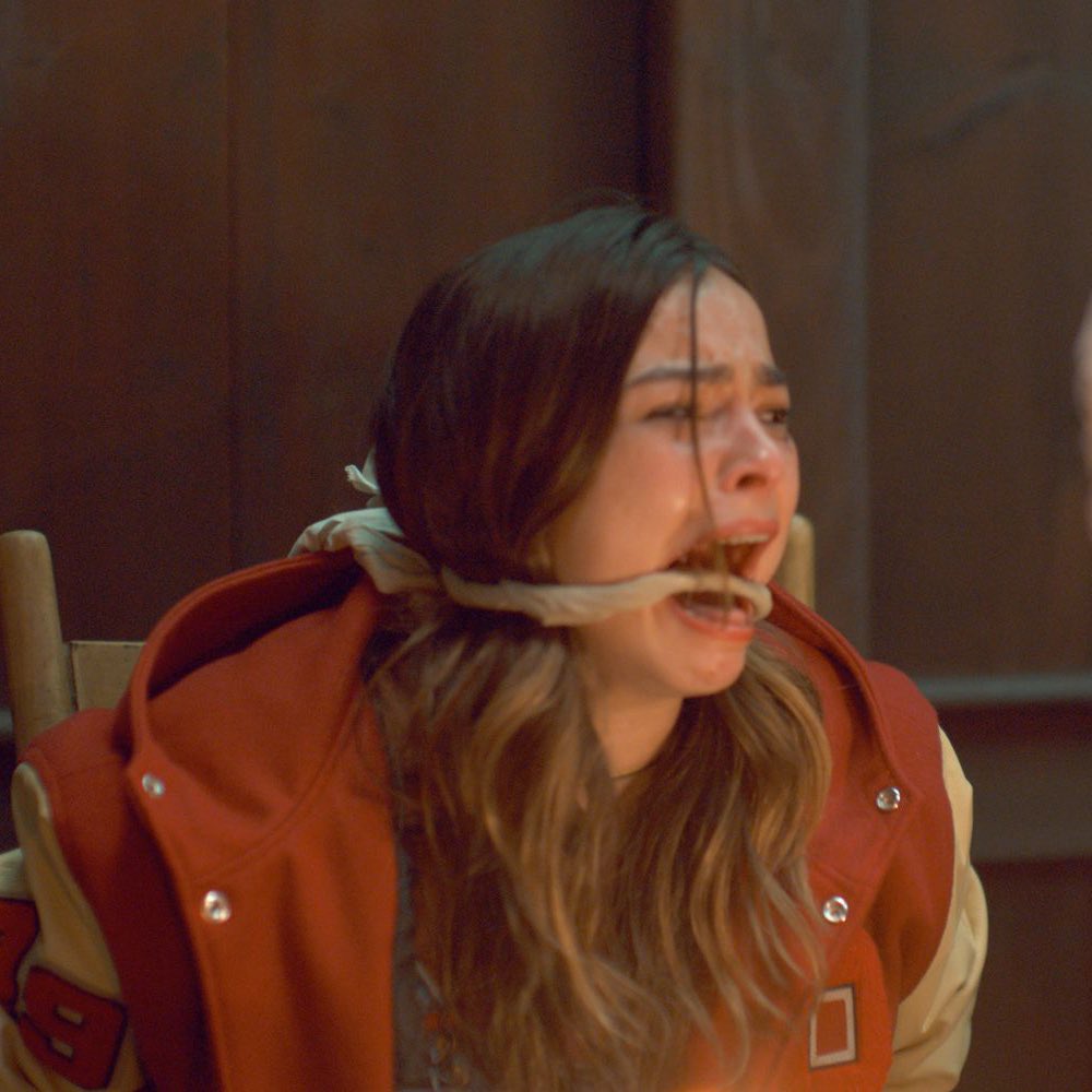 AccessAddison's tweet image. Happy Thanksgiving! 🦃 

Addison Rae’s horror film, “Thanksgiving” is now streaming on Disney+ and Hulu.