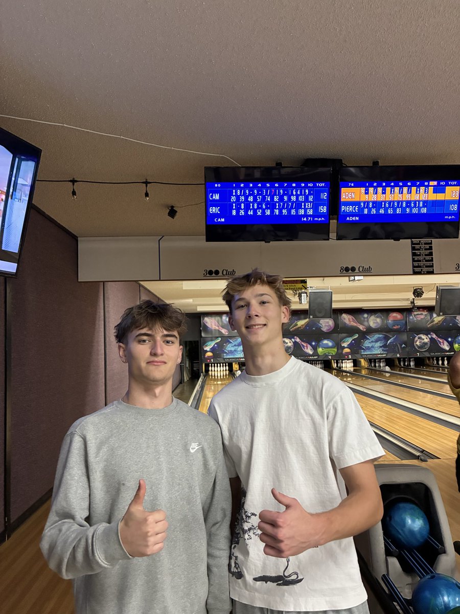 jfactor2's tweet image. Here’s some photos of Coach Factor’s 2nd period Lifetime Sports class on their field trip to the Pineville Bowling Center.  #MCR1Pride