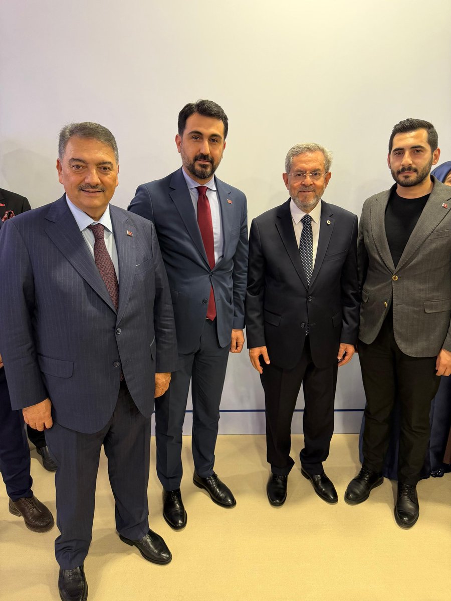 İlçe Başkanımız Sn. Muhammed Baran KARADUMAN, Gençlik Kolları Başkanımız <a href="/mduman_06/">Muhammed Duman</a> ile birlikte, Ankara Üniversitesi Rektörü Prof. Dr. Necdet Ünüvar’ın kıymetli evladı Ayşe Beyza Ünüvar’ın nikâh merasimine katıldı.

Genç çiftimize iki cihan saadeti, huzur ve mutluluk diliyoruz.