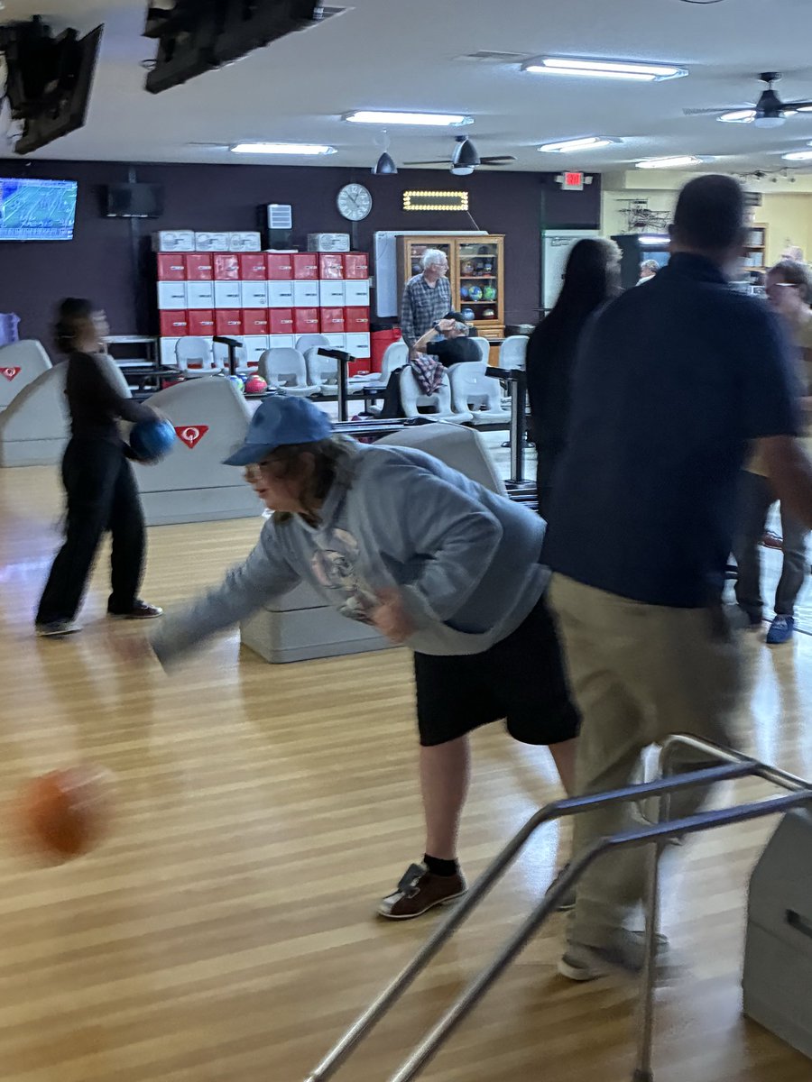 jfactor2's tweet image. Here’s some photos of Coach Factor’s Adaptive PE &amp;amp; 5th period Lifetime Sports class on their field trip to the Pineville Bowling Center.  #MCR1Pride
