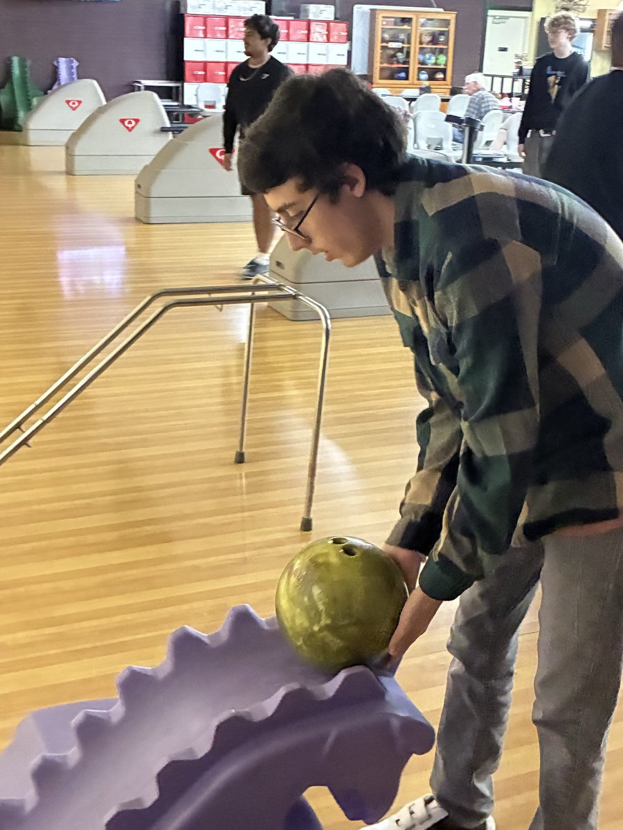 jfactor2's tweet image. Here’s some photos of Coach Factor’s Adaptive PE &amp;amp; 5th period Lifetime Sports class on their field trip to the Pineville Bowling Center.  #MCR1Pride