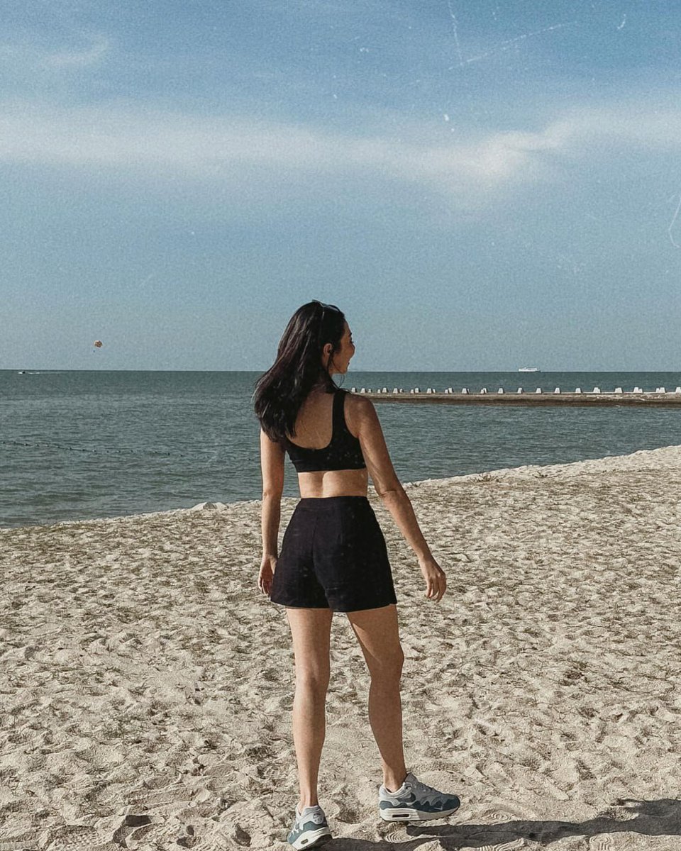 5614Sarah's tweet image. #thetime_tbs  waves of the sea #alwaystulgether  give #peaceforprosperity  to my mind. I find my happiness in the blue water.