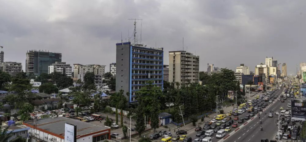 L'armée de la République démocratique du Congo confirme des arrestations liées à la sécurité de l'État sans donner plus de détails et refuse de faire d'autres commentaires en raison de la sensibilité du sujet. #Congo