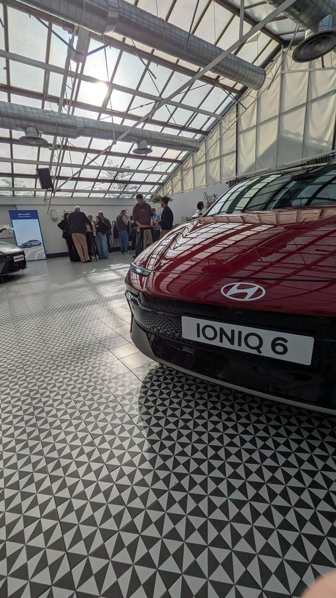Hyundai Prensa tweet media