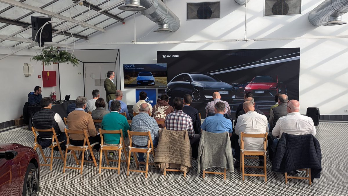 Hyundai Prensa tweet media