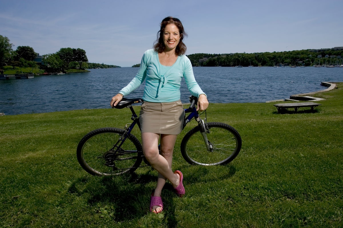 Colleen Jones, world champion curler and legendary broadcaster, dies at 65 theglobeandmail.com/canada/article…