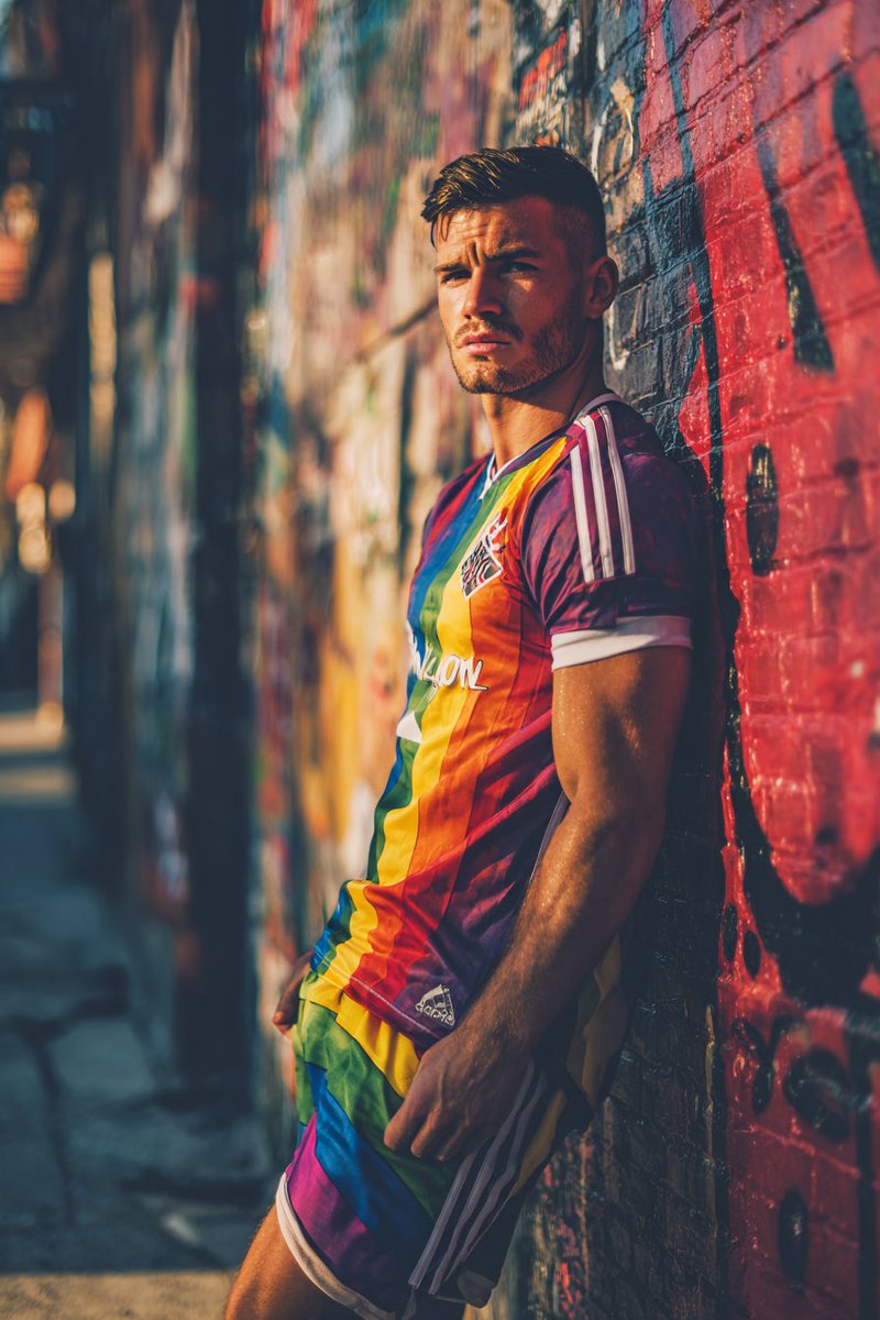 #AIart #maleaiart #gayart #aiartcommunity