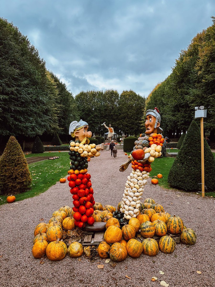 Llego tarde a informaros en 2025, lo siento, pero creo hay festival todos los años entre septiembre y noviembre 

PUMPKIMANIA IN BRUSSELS: ONE OF THE BIGGEST PUMPKIN PARKS IN EUROPE thetwirlingtraveler.nl/pumpkimania/