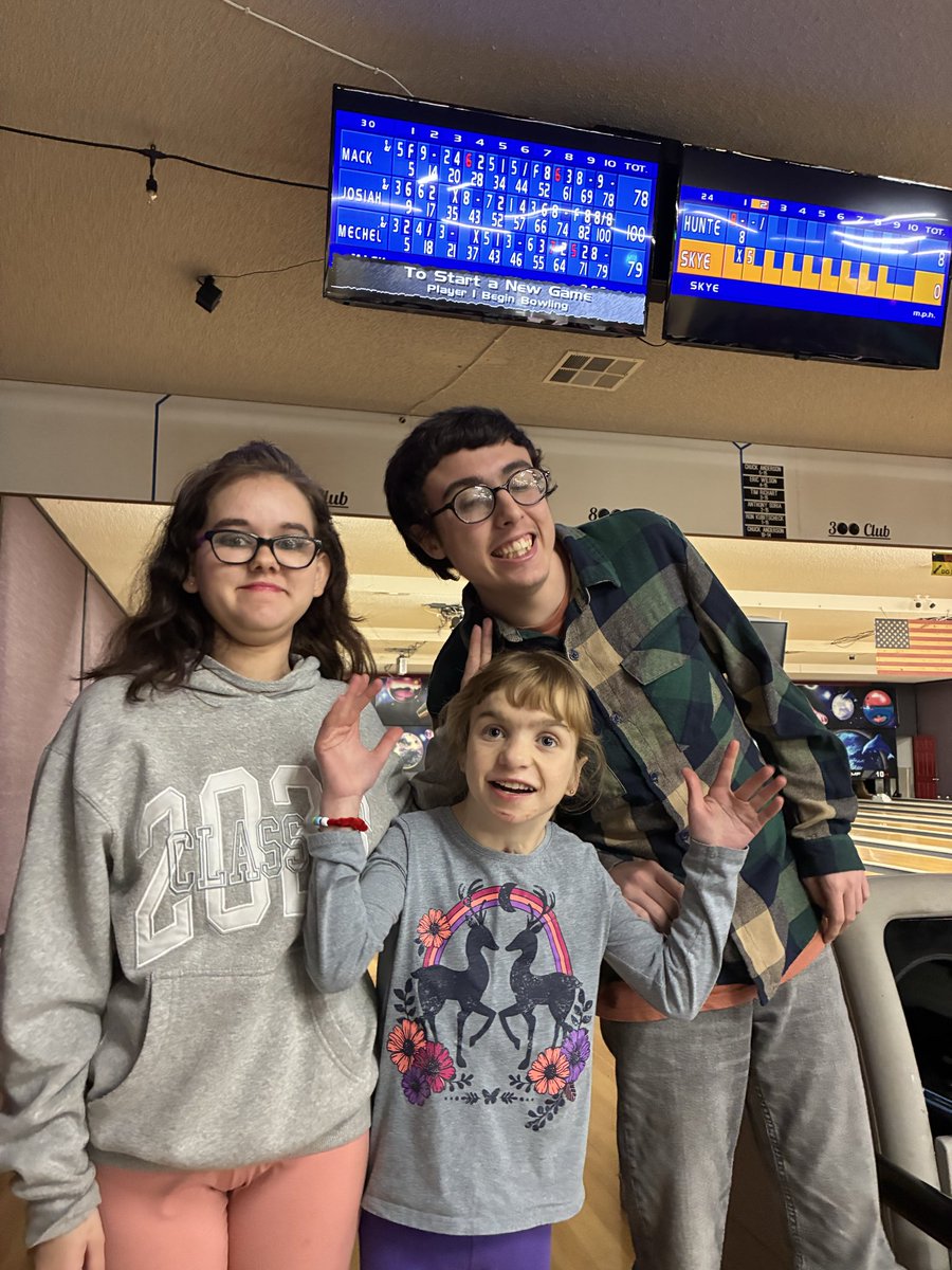 jfactor2's tweet image. Here’s the last of the photos of Coach Factor’s Adaptive PE &amp;amp; 5th period Lifetime Sports class on their field trip to the Pineville Bowling Center.  #MCR1Pride