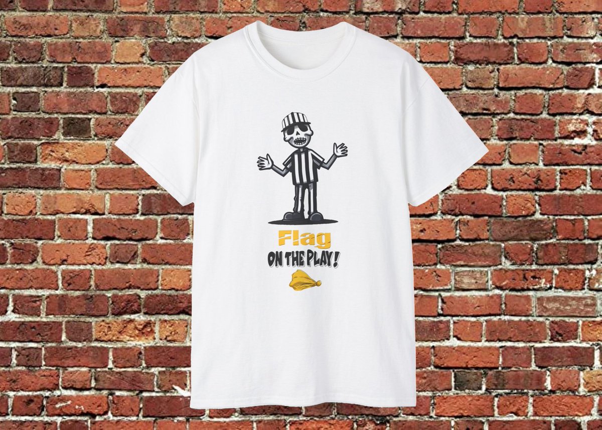 ccctshirt's tweet image. Flag on the Play T-Shirt. Comes in unisex sizes based on men&apos;s sizes and in 15 t-shirt colors. Can be found at: etsy.com/listing/430640…… #flag #referee #zombies #funnytshirts