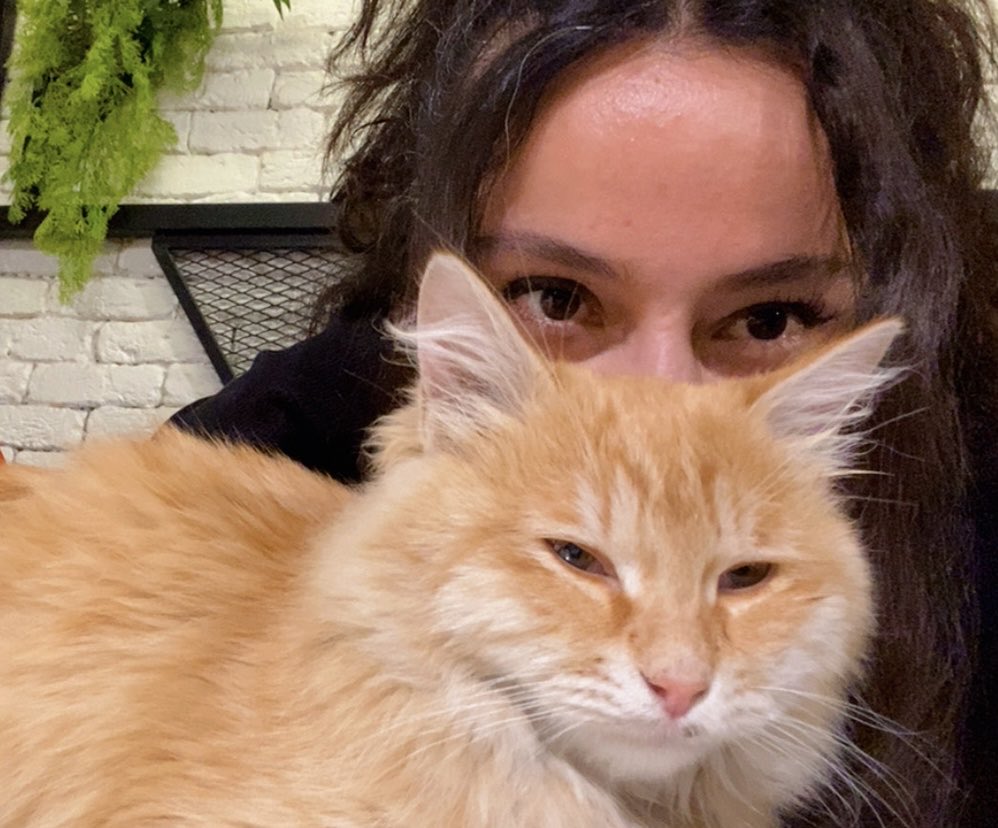 cat woman 😻🪭