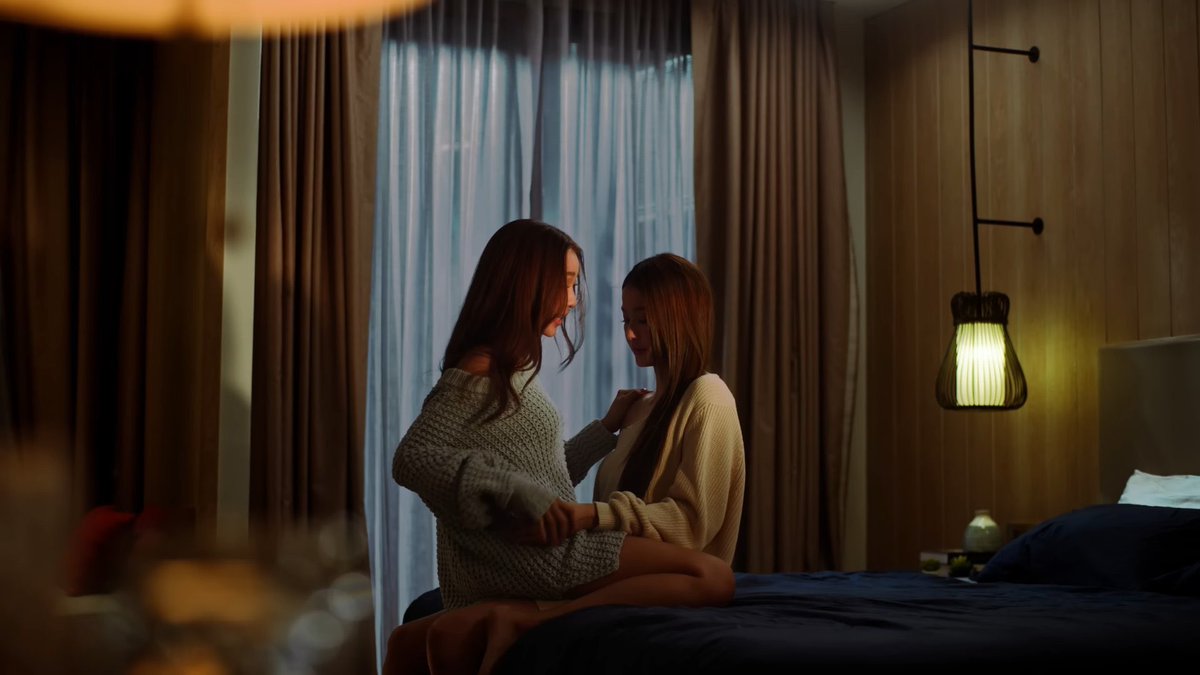 Official Pilot – #Herรักของเธอ

youtu.be/OXfExloO350?si…

#NamtanFilm