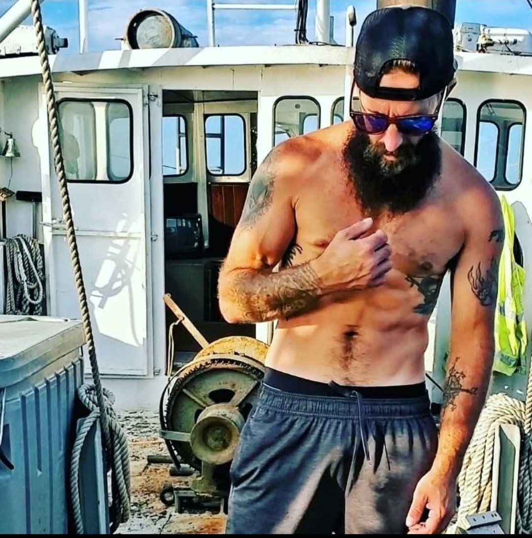 PiGuy820's tweet image. Truth is - &quot;Im always in the right place,  at the right ✅️ time&quot; 

#Pioneers - stand tall with me 🫡
Go to $Pi Browser, look into Main net apps, and find @OM_Competitions
&quot;Oh my competitions &quot;

A third party #p2p experience 
Go Vote 🗳 FrankWay820 🥧 
  pioneer of the week 🔥