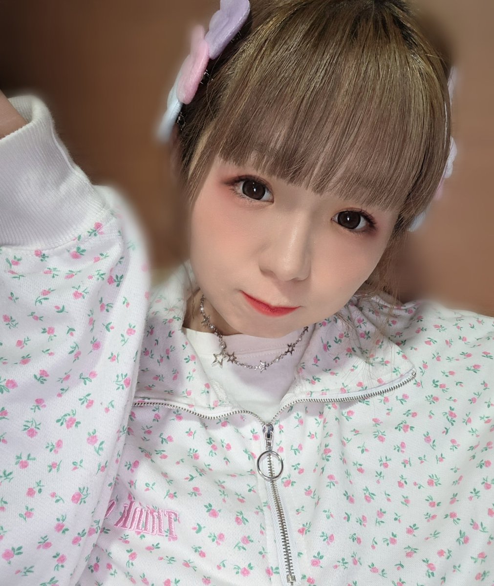 mikemike_mika's tweet image. ねむねむしてた₍ᐡっ ̫-ᐡ₎ᐝ
きょうもいちにち
お疲れさまだよ🪽🫧
夜真っ白でびっくりだったね💭💭
そしてさむすぎる！
おやすみーにゃん🌙💎