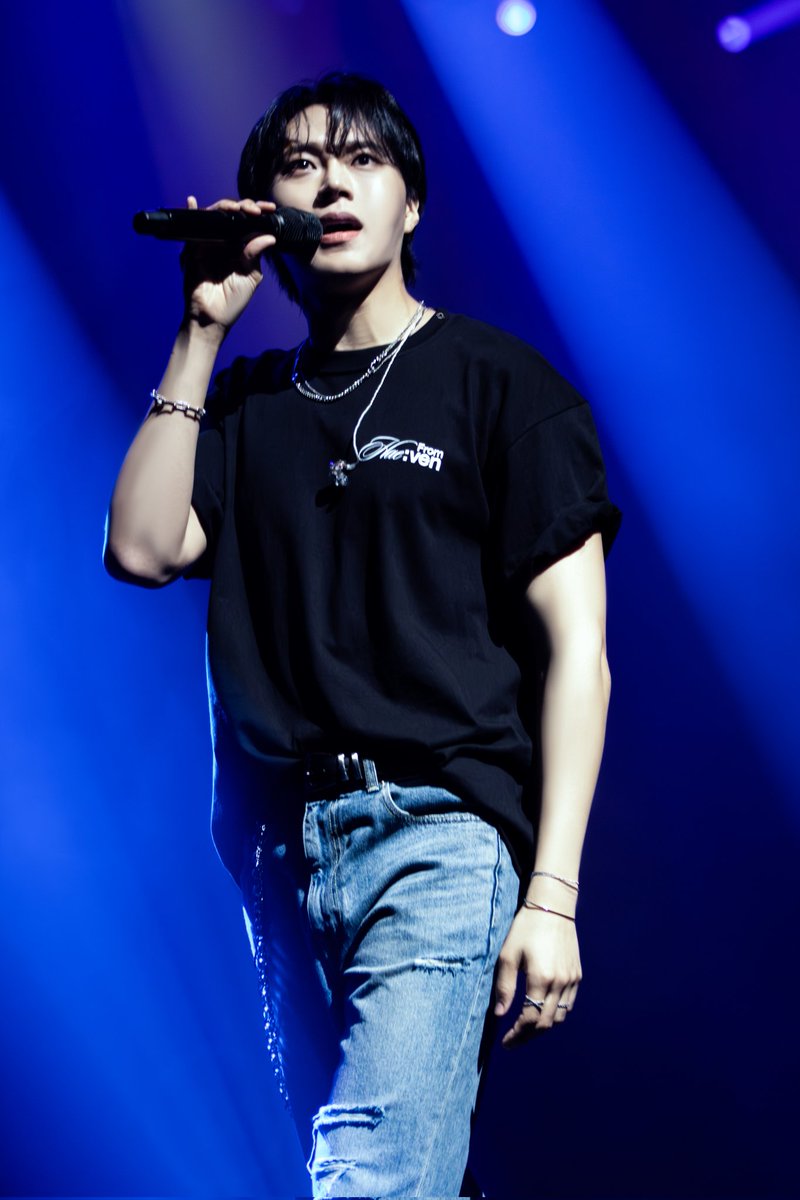 AREL_Der_Tod's tweet image. 데뷔 12주년 축하해🖤
풋풋했던 어린 날과 무대 위 아름다운 세계를 내게 열어준 가을날, 꿈을 이룬 어느 날, 그리고 지금의 이해준까지. 항상 응원해