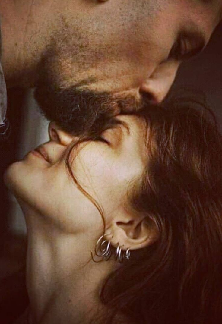 Himanirajput_hs's tweet image. जिंदगी कहूं तो झूठ होगा, 
तुम तो मुझमें ही धड़कते हो,!!