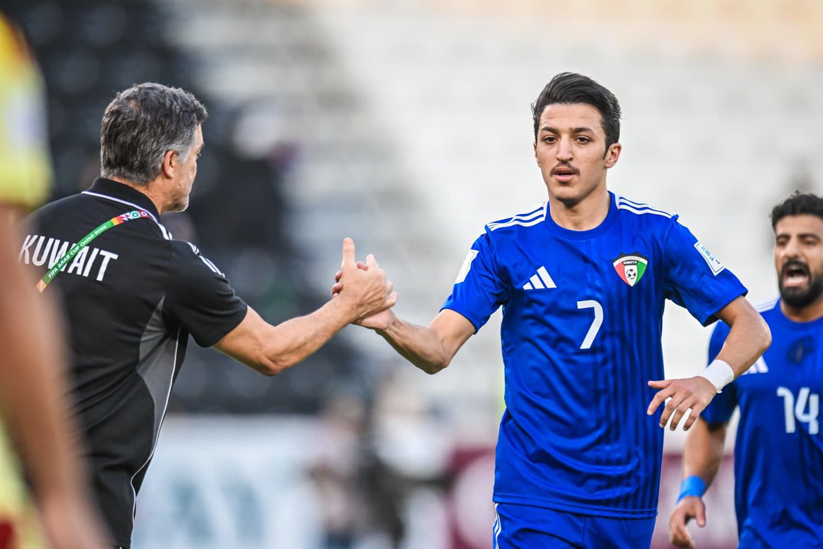 الكويت تتأهل إلى نهائيات كأس العرب لكرة القدم بفوزها على موريتانيا 2-0 

- اللقاء أقيم على ملعب جاسم بن حمد في الدوحة ضمن تصفيات البطولة التي ستنطلق في الأول من ديسمبر المقبل

 ow.ly/iSHx30sRvqH

#كونا #الكويت