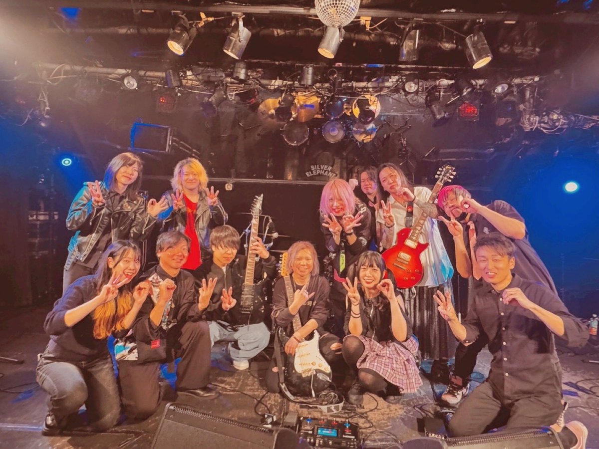 Mont'er mon Fraise、吉祥寺シルバーエレファントにて将希生誕祭でした！！
最高に楽しかった！！ありがとう！！

#ももふれセトリ
1. MAD FREAKS
2. オトシナプス
3. キラーチューン
4. わたしだけ
5. with you
6. COUNTDOWN
7. New World / L'Arc〜en〜Ciel
8. 未完成ノイズ

将希考案セトリでした！