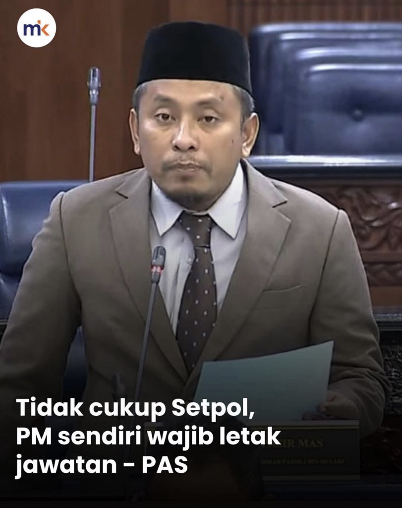 Mulut ko ni macam +]^{^%{%{^{^.. apsal Hadi dan MB Perlis x letak jawatan… yg tu ko bisu pulak kan <a href="/FadhliShaari/">Ahmad Fadhli Shaari</a>