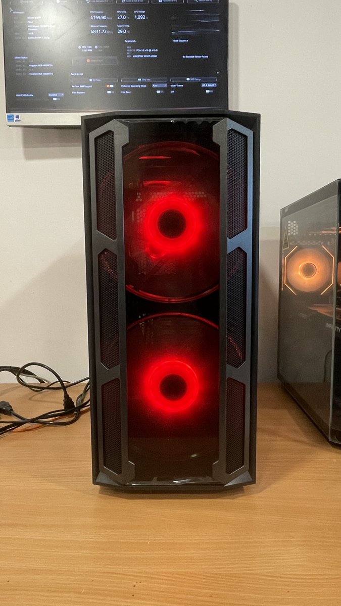 www_ginger6_com's tweet image. Lag kills gameplay.

This customer bought a Ryzen 7 8700F + RTX 5060 Ti build. 1TB Gen4 SSD. ARGB fans. Wireless-ready.

⚡ Build yours today with Ginger6: ginger6.com/g6-gta-v-1440p…

#CustomPC #GamingRig #Ginger6 #Ryzen7 #RTX5060Ti
