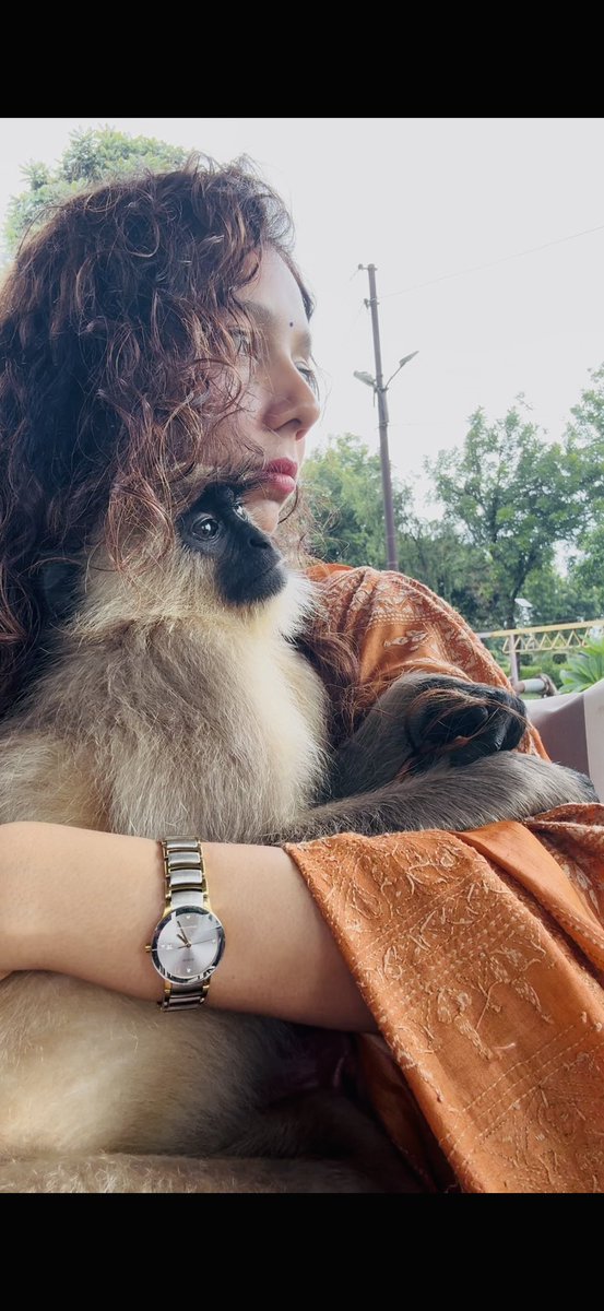 AsmitaLal17's tweet image. “Until one has loved an animal, a part of one’s soul remains unawakened.”