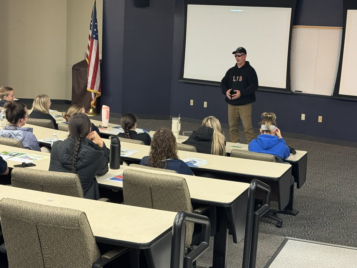 PurdueExtension's tweet image. Indiana AgrAbility took part in Rural Health Education Day at @indianastate, showing students how assistive technology supports farmers with disabilities. Sergeant Matthew Harvey shared his story as an @NatlAgrAbility client, helping students connect the tools to real situations.