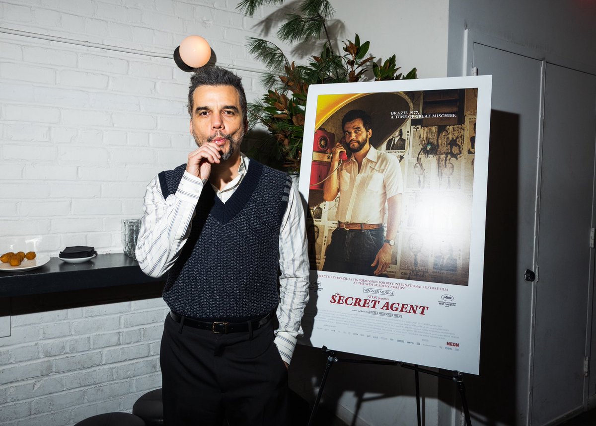 secretagentfilm's tweet photo. A lovely night at @Metrograph with THE SECRET AGENT director Kleber Mendonça Filho and star Wagner Moura. https://t.co/wI1UtjSkG7