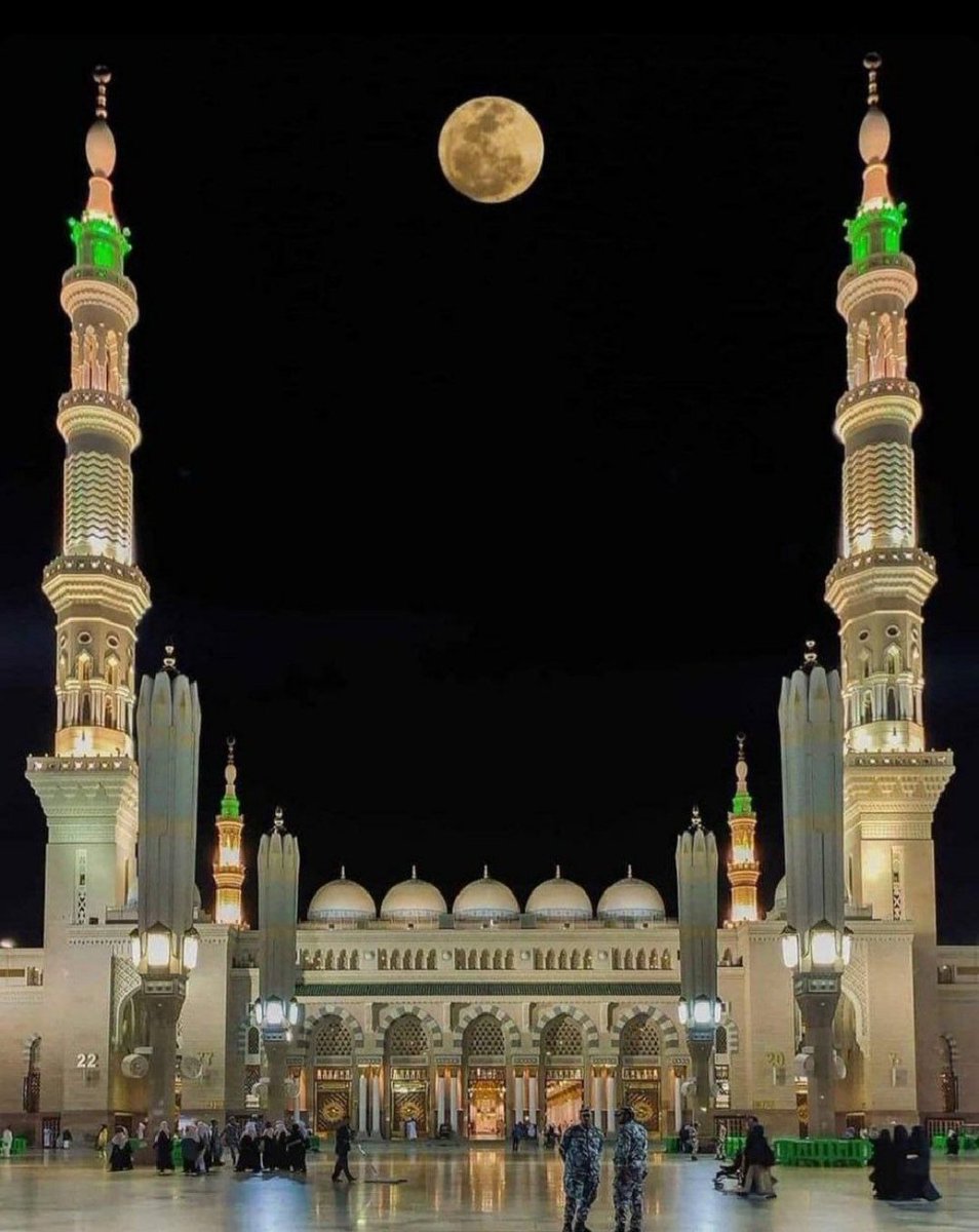 Allah'ım beklenmedik rızık, akla gelmeyen bir güzellik ver ve imkansız görünen nasibi yaşamayı nasip eyle