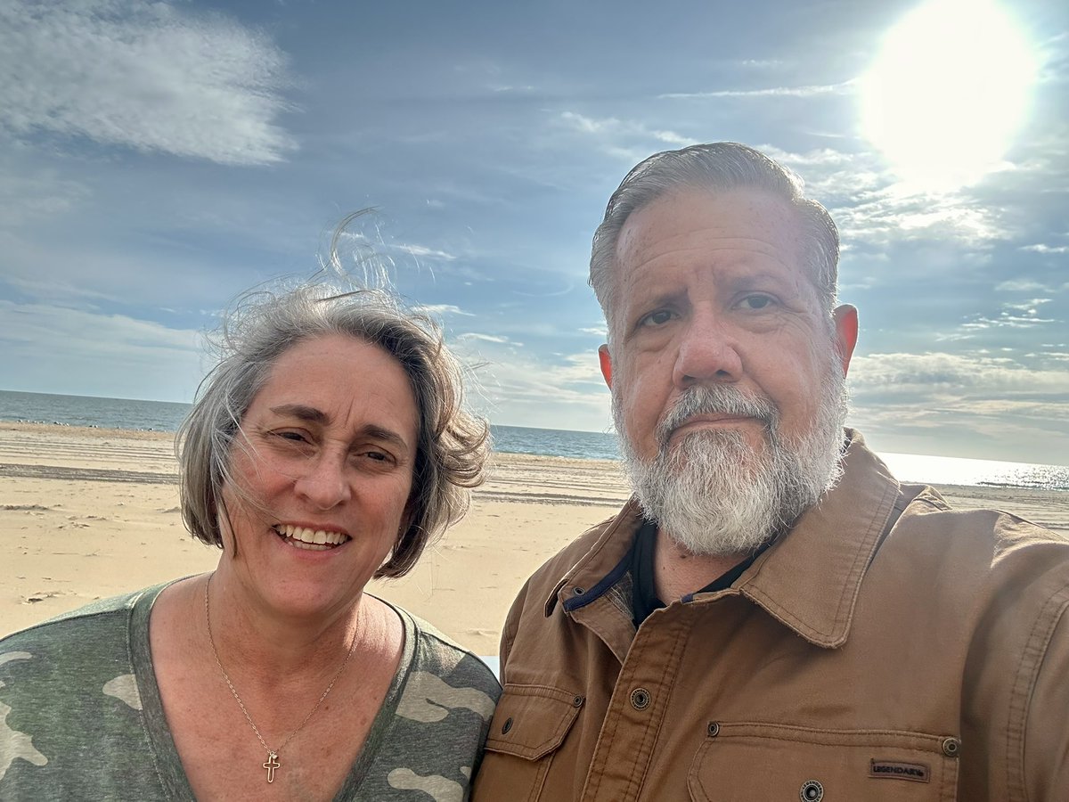 DadsPrayerCoach's tweet photo. A brisk walk along the ocean this morning… https://t.co/DlM8tc4UHq