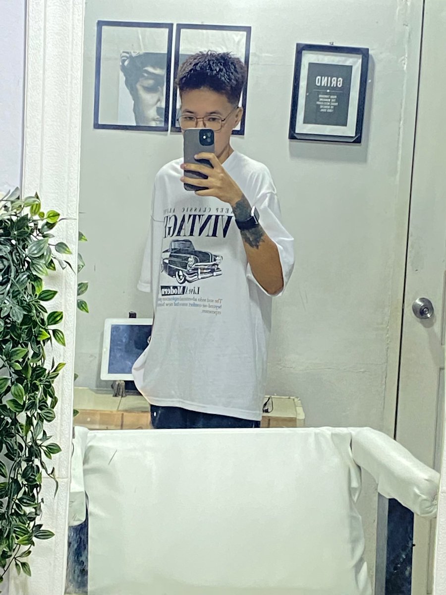 yco_shaw's tweet image. Fresh Cut Thankyou Boss Ja The Barber Kahawig na konti Yung Idol Ko Hahaha Confidence Nanaman Humarap sa Mg Clients ko #selfconfidence #selfimprovements #selflove 💈🙌🏻🔥
