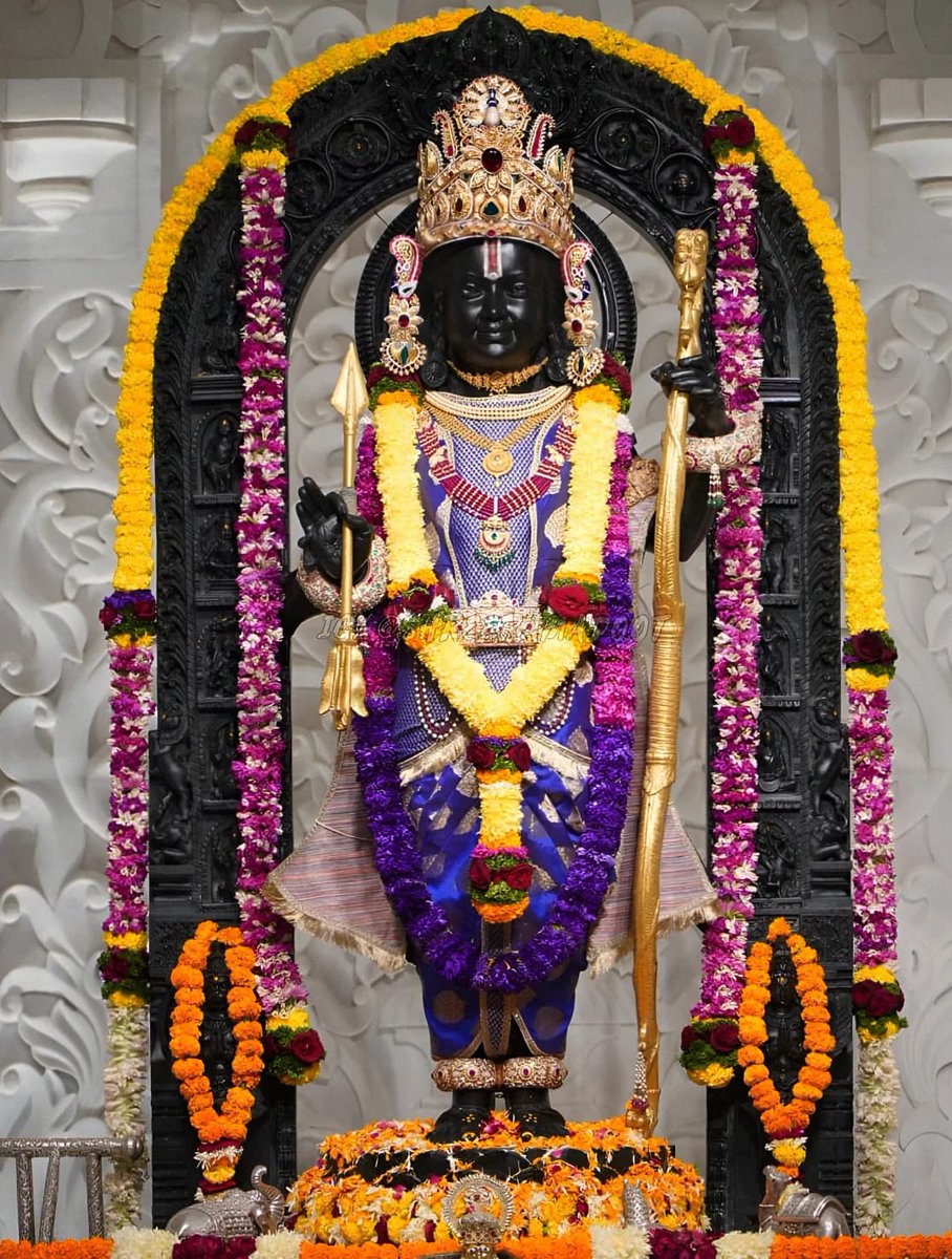 SanjayY56472202's tweet image. @narendramodi
, @maliniawasthi
  @RamMandirBharat
  #JaiShriRam #AyodhyaDham #ModiInAyodhya  @RamNagariAyodhy