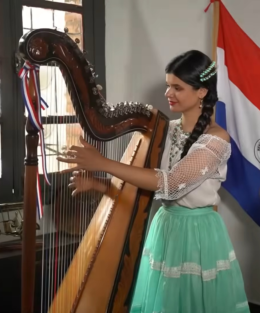 La Embajada del Paraguay en Ecuador se complace en difundir el VIII Festival Internacional de Arpas Ecuador, Edición 2025, que se llevará a cabo del 2 al 6 de diciembre del año en curso en el Centro Español de la ciudad de Quito.

A lo largo de sus ediciones previas, dicho