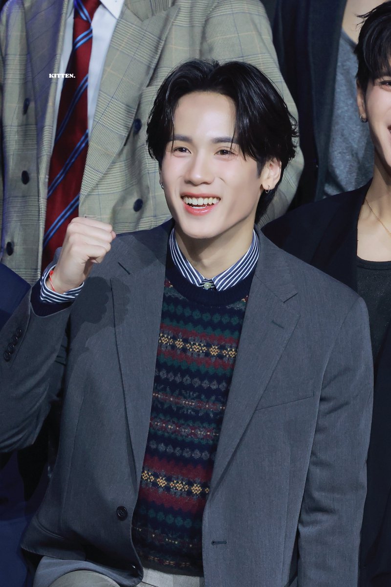 kitten_java's tweet image. ขอให้2026เป็นปีที่ดีของจาว่าน้า🫶🏻

MAGIC VIBES MAXIMIZED X SJ

#GMMTV2026XSurfJava
#GMMTV2026
#javabh 
#RoommateChaos