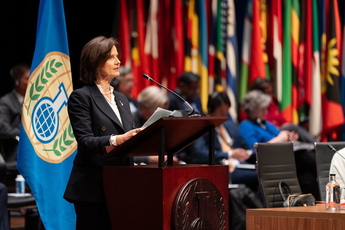 #Slovenia 🇸🇮 is elected to the Executive Council of the Organization for the Prohibition of Chemical Weapons! 
<a href="/OPCW/">OPCW</a> 👏

This is an important recognition for our country &amp; diplomacy as well as our contribution to international peace and security.

At the #CSP30 session of the